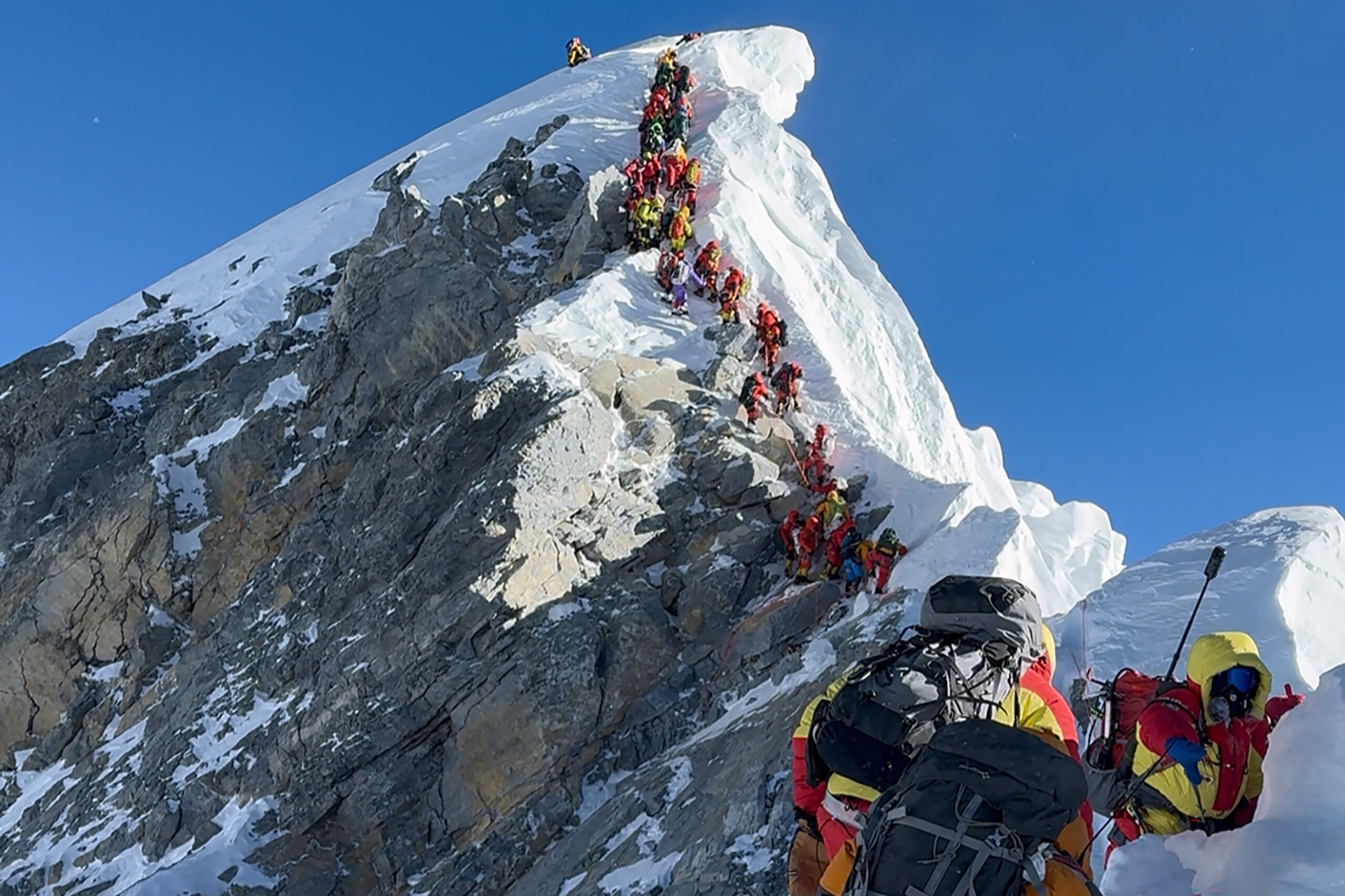 Escaladores en ruta